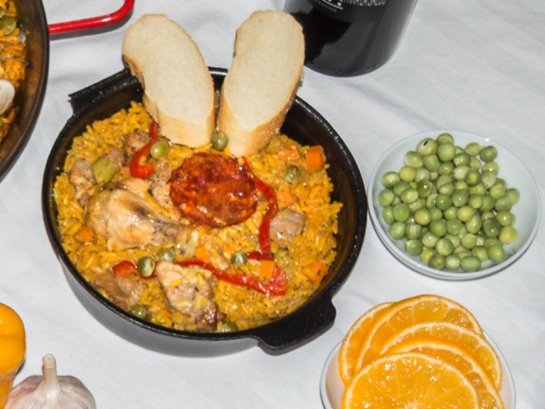 Paella de Carnes por porción en Morela. Envío a Domicilio en Bogotá